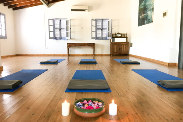 Yoga Urlaub Reisen Zypern Retreat Cyprus Villages Sala 6