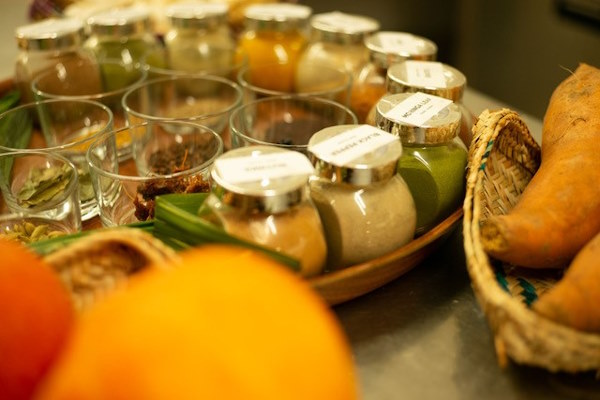 Sathya Ayurveda Deutschland Kuren Gewuerze 6