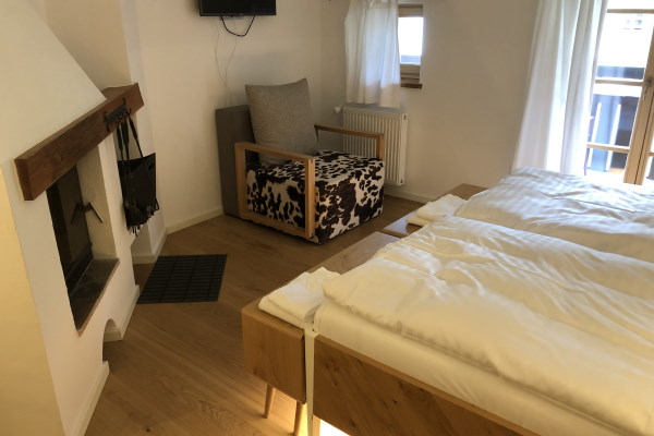 Ayurveda Slowenien Plesnik Ayuboa Kaminzimmer 6