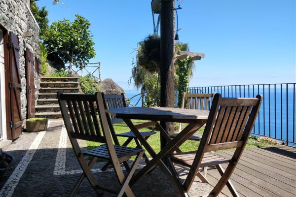 Madeira Ferienhaus Finca Yoga Ayuboa Yoga Terrasse 4