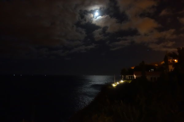Ayuboa Reisen Ayurveda Yoga Madeira Alpino Atlantico Mond